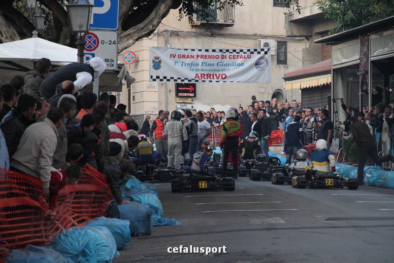 111120 sport2 383_tn.jpg
